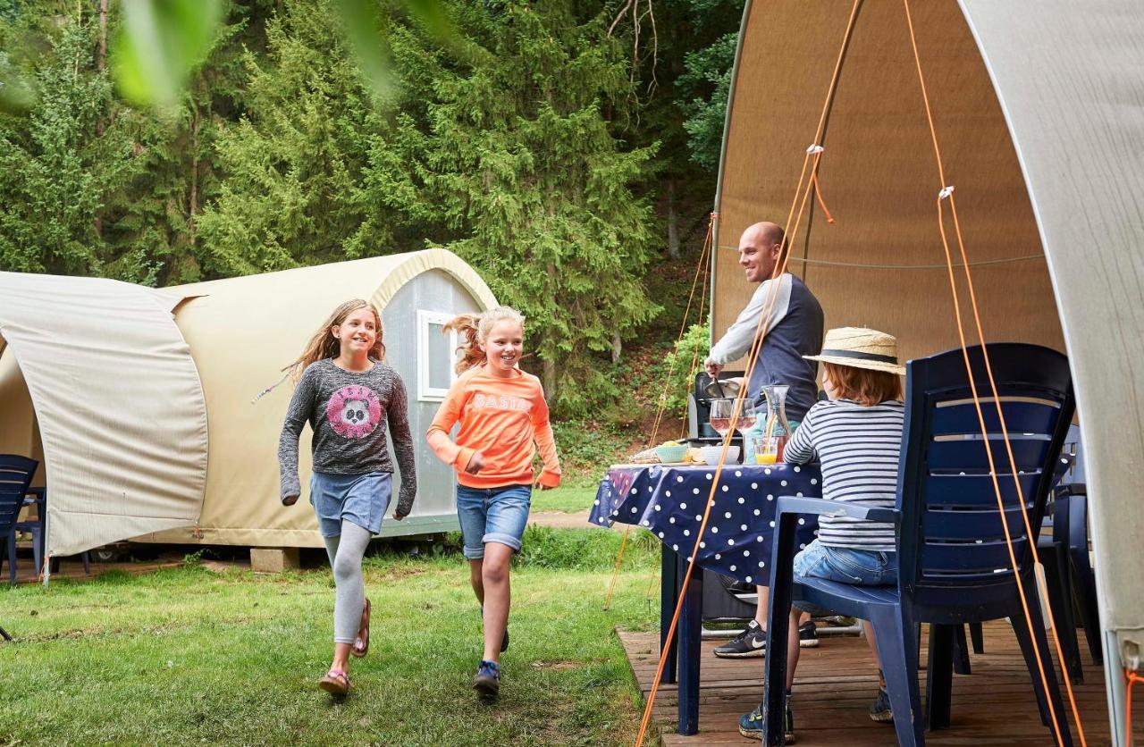 Camping Aux Rives Du Soleil Pont-de-Vaux Exterior photo